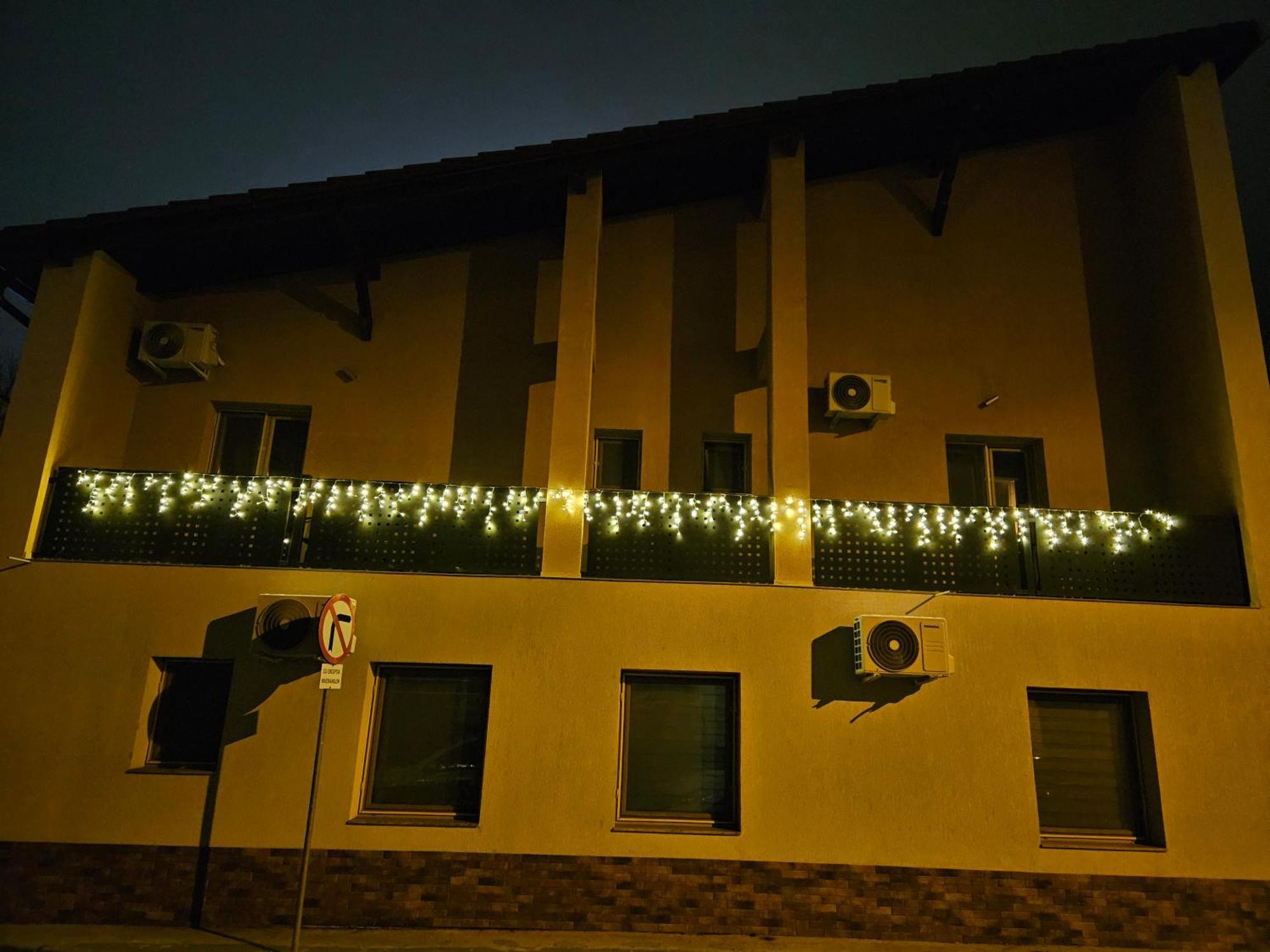 Hotel Colt De Rai Resita Exterior foto